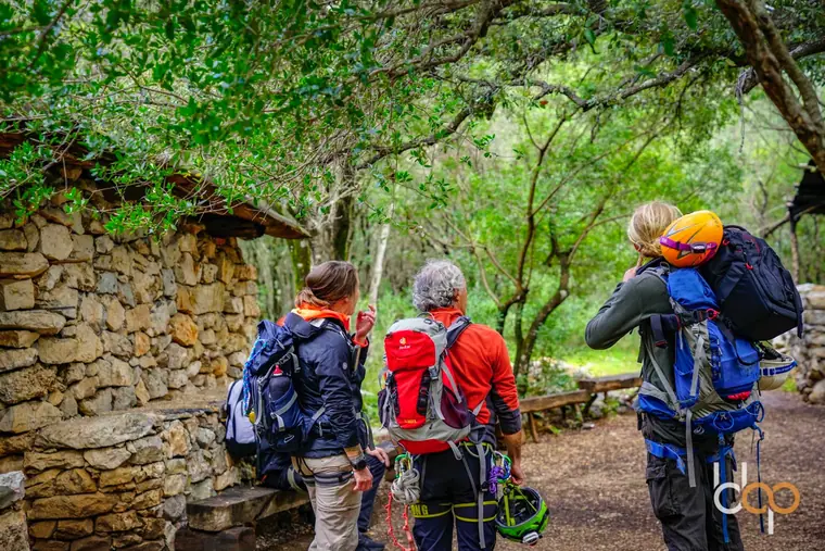 Sardinien Selvaggio Blu Höhlenwanderung Rutta Guide Franco mit bbpFellows ©Neumeister Media