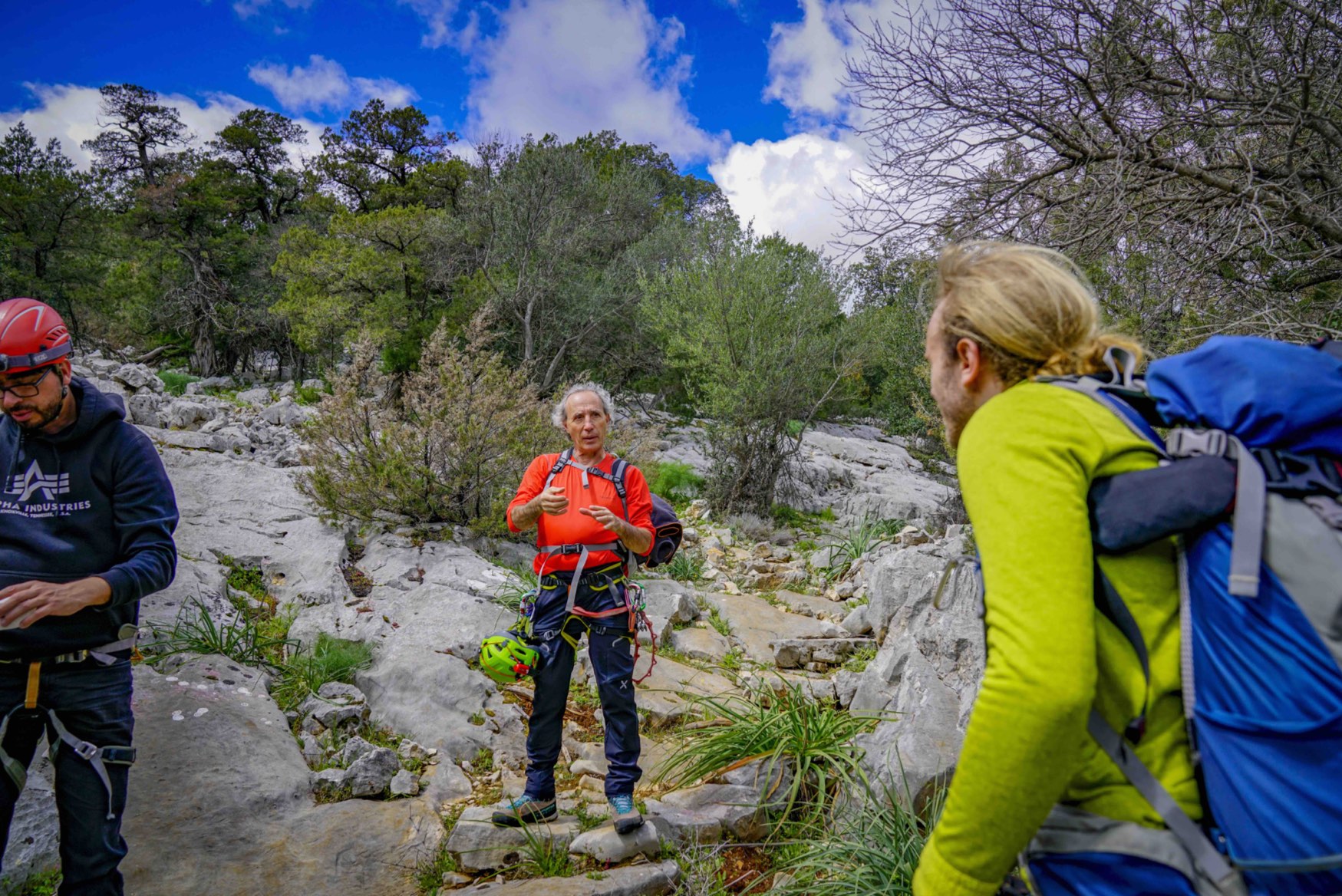 Sardinien Mare e Monti Höhlenwanderung Rutta Guide Franco mit bbpFellows 2 ©Neumeister Media