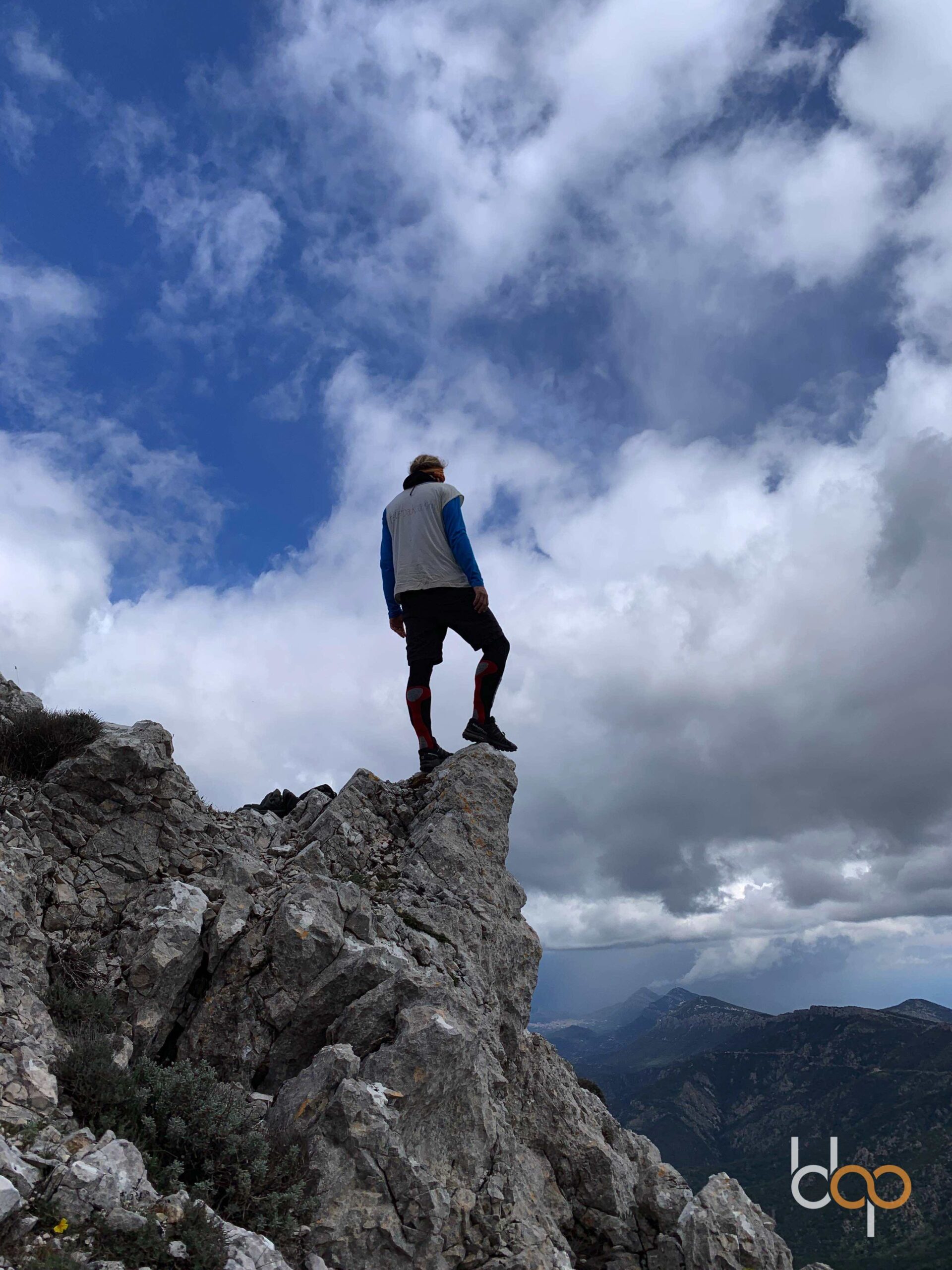 Sardinien Selvaggio Blu bbpFellow Blick auf das Supramonte Gebirge 2