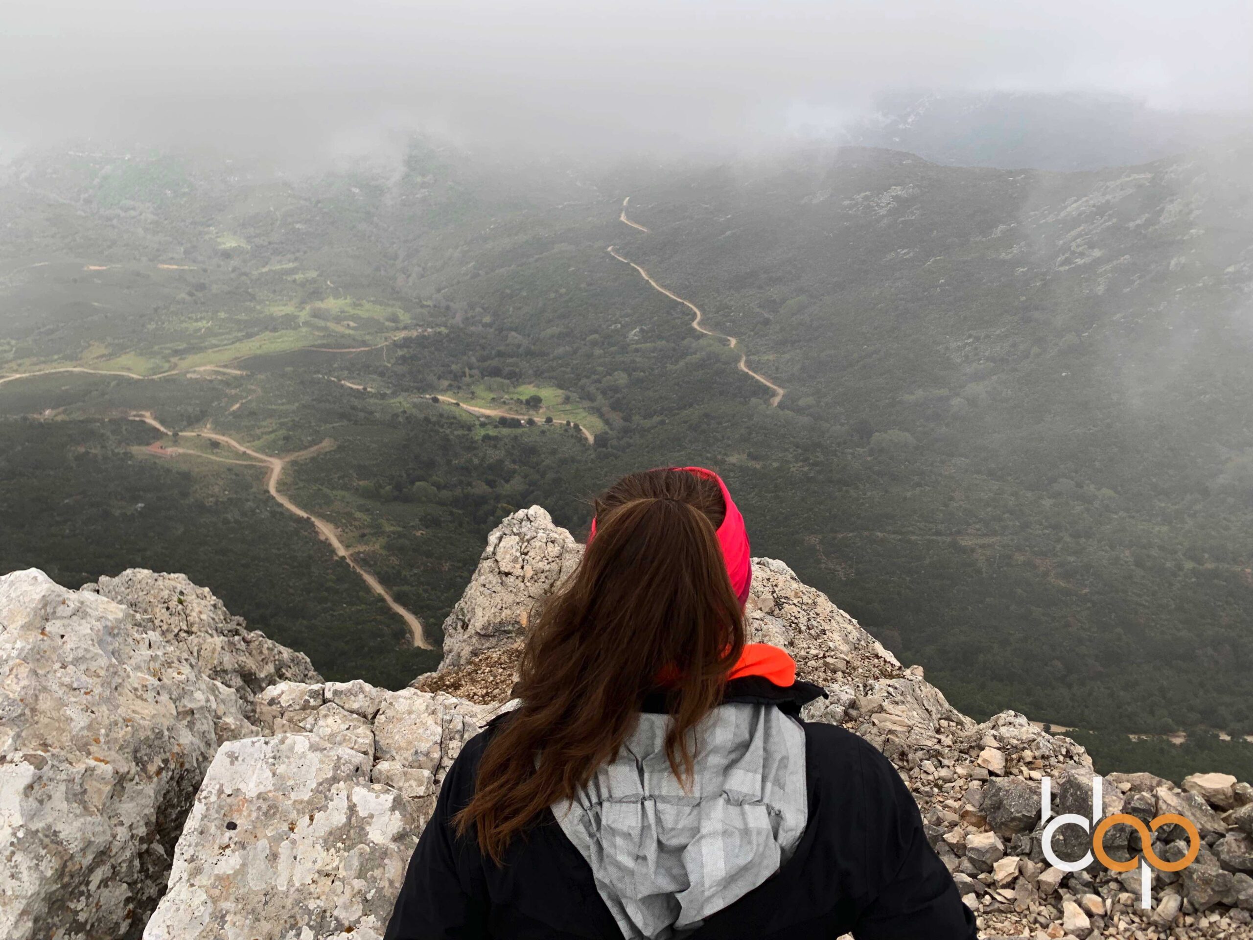 Sardinien Selvaggio Blu bbpFellow Bunterwegs Blick auf das Supramonte Gebirge